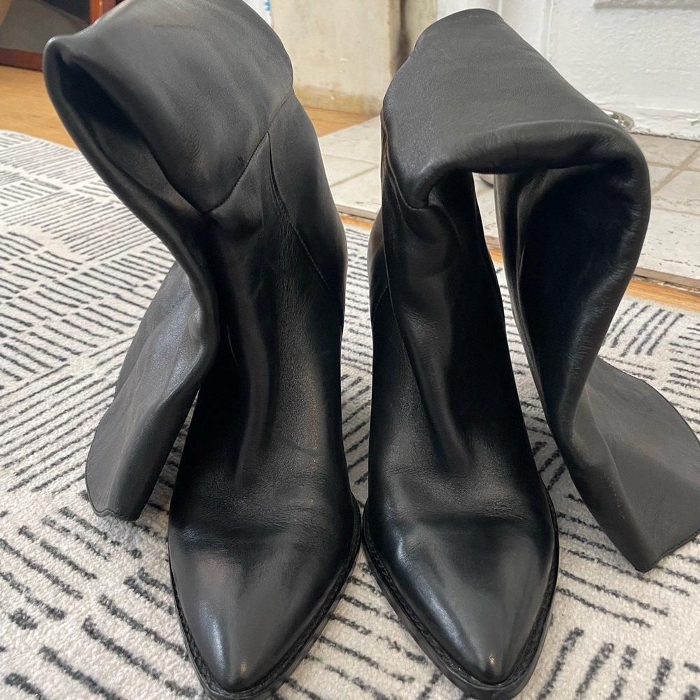 Steve Madden’s Black Bixby Boot